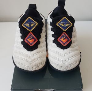 6C Nike LeBron XVI TD Sneaker